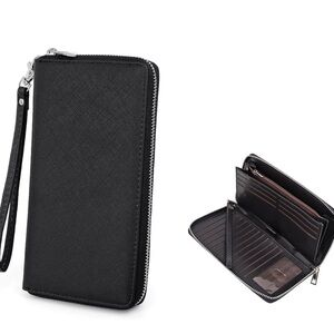 BRAND NEW black wristlet